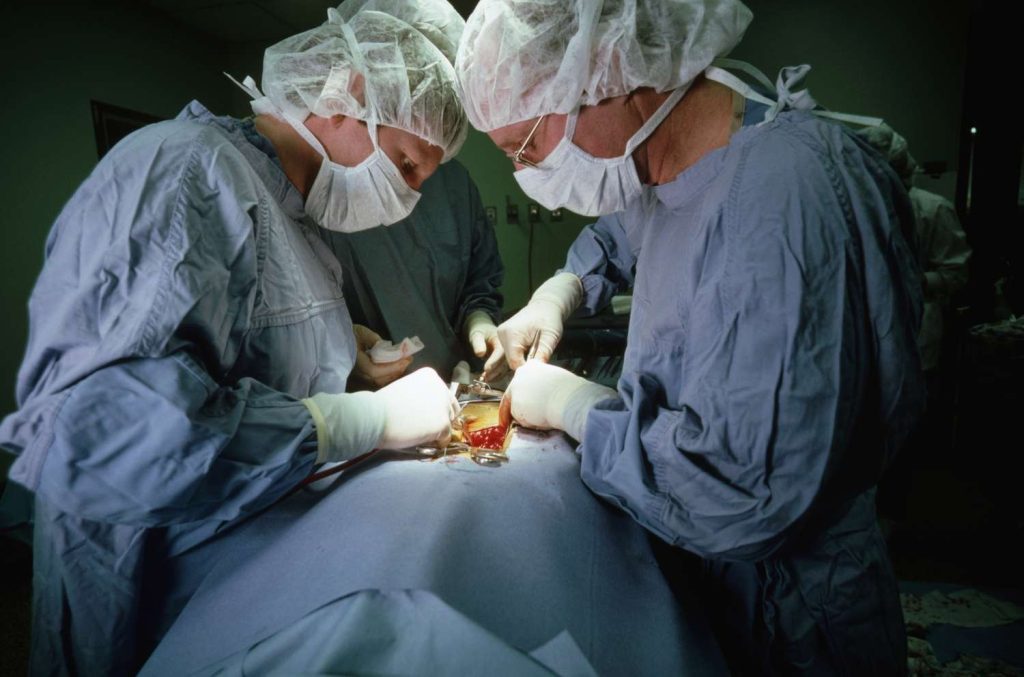 5 Reasons You Need to See a Neurosurgeon