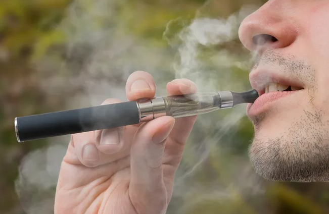 A Closer Look at the Popularity of Disposable Electronic Cigarettes